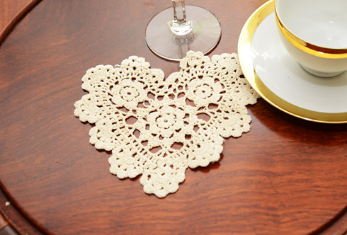 Crochet 8" Heart Doilies. Wheat color. 12 pieces.